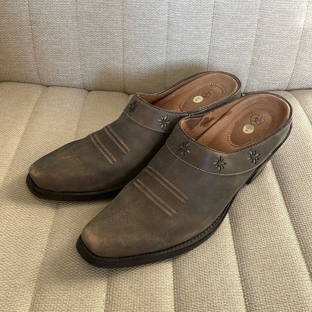 Ariat shoes